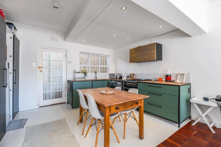 1 Bedroom Property for Sale in Oranjezicht Western Cape